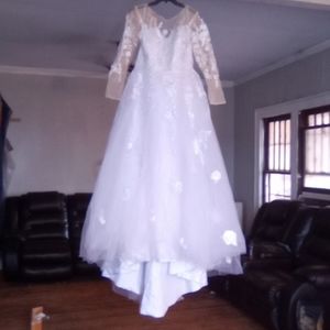 LanTing Bride Wedding Dress W/Matching Veil